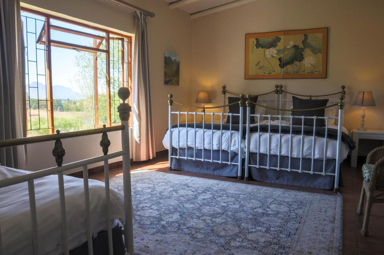 סטלנבוש Zebra Cottage And Lodge מראה חיצוני תמונה